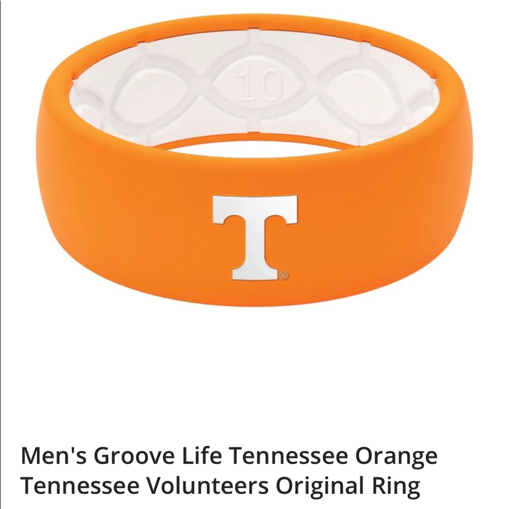 Brand NEW, never worn Tennessee Groove Ring. Size 8